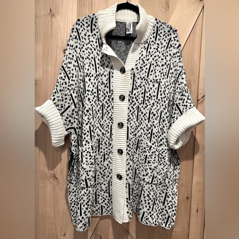 Marla Wynne Knit Sweater/Poncho-NWOT